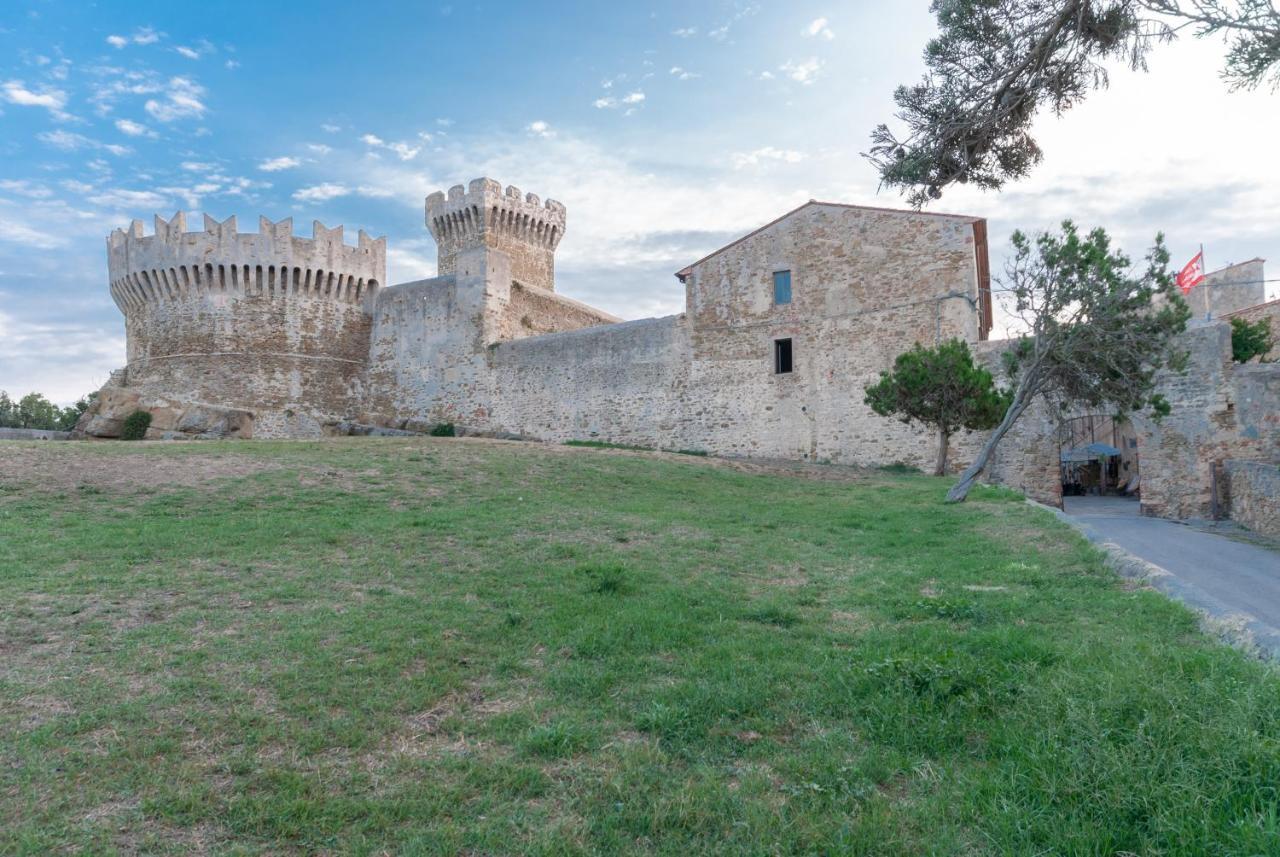 Castello Di Populonia Villa A Mare Eksteriør bilde