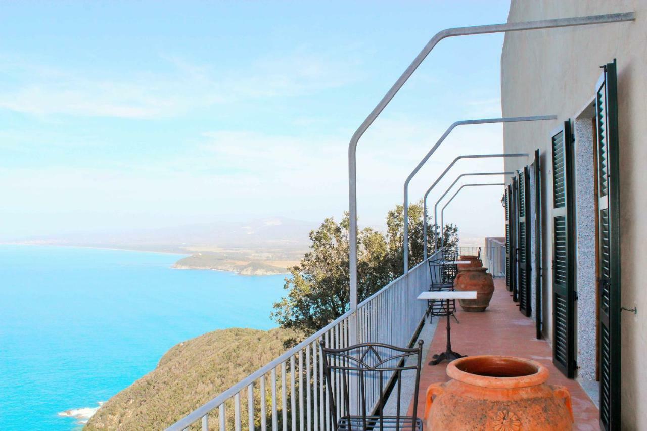 Castello Di Populonia Villa A Mare Eksteriør bilde