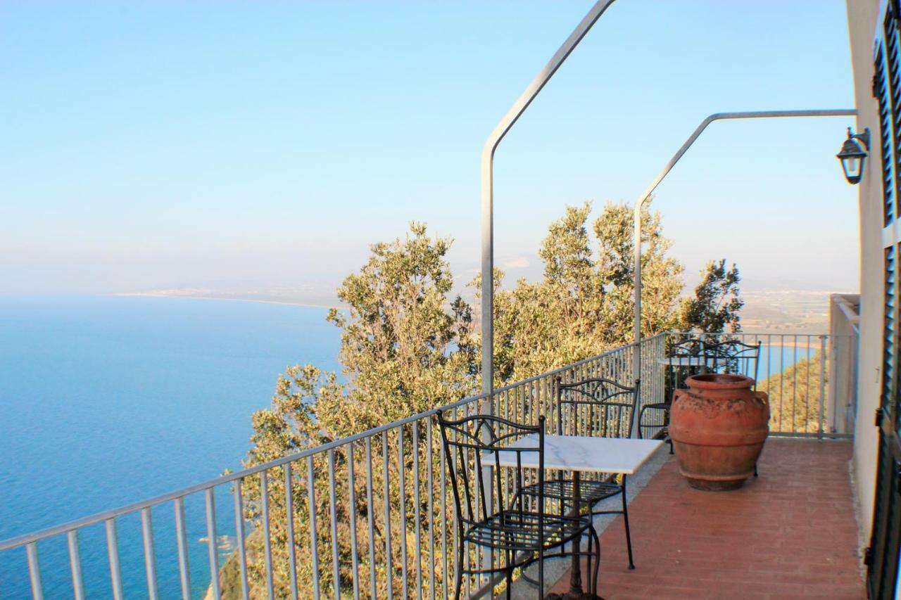 Castello Di Populonia Villa A Mare Eksteriør bilde
